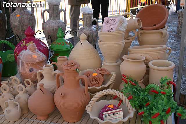 La Plaza la Constitucin ha acogido el mercado artesano que cada mes se celebra en La Santa - 15