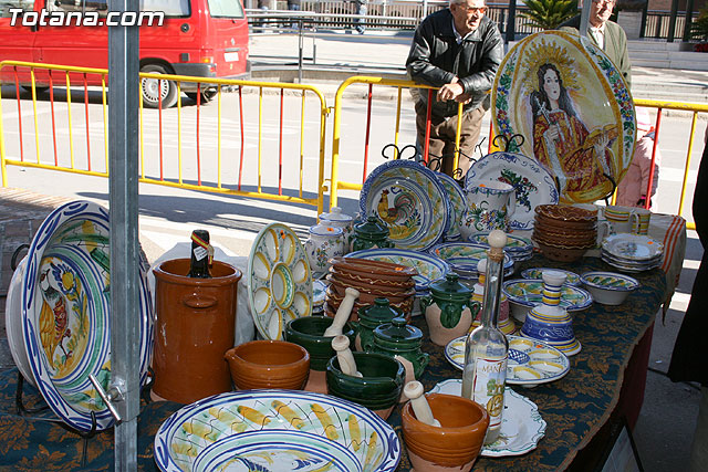 La Plaza la Constitucin ha acogido el mercado artesano que cada mes se celebra en La Santa - 23