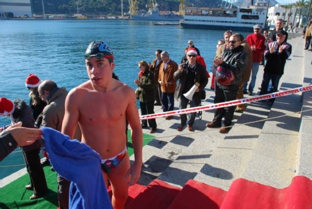 Paula Blaya y Roberto Alcaraz ganan la travesía a nado del puerto - 3, Foto 3