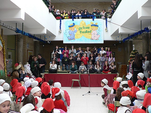 El alcalde de mazarrn felicita la Navidad a los ms pequeños, Foto 1
