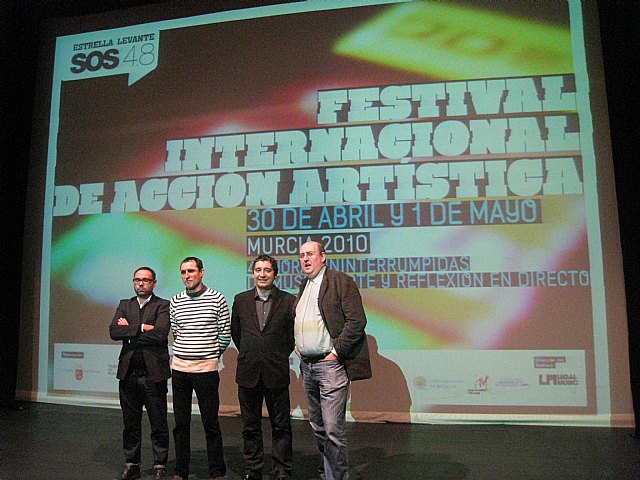 Franz Ferdinand, Fatboy Slim, Madnness y The Horrors, en el Festival Estrella Levante SOS 4.8 - 1, Foto 1
