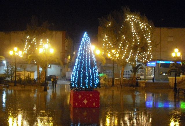 Las luces navideñas y el Beln municipal ya engalanan las fiestas en Lorqu - 7