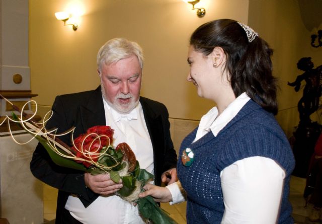 Msica clsica de jvenes intrpretes en el Palacio Consistorial de cartagena - 1