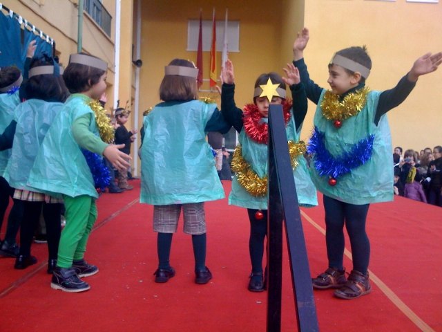 Los centros educativos de Totana finalizan el primer trimestre del curso escolar 2009/2010 con fiestas de Navidad - 3, Foto 3