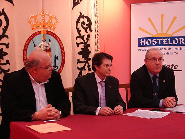 El Alcalde de Lorca  firma un acuerdo con el Alcalde de Caravaca para la promoción de los respectivos productos turísticos con motivo del Año Jubiliar - 1, Foto 1