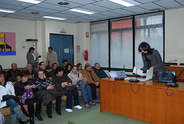 El subdirector del Servicio de Empleo y Formacin ha  venido a Alhama para clausurar el  Taller de Empleo “Cerro del Castillo”, Foto 1