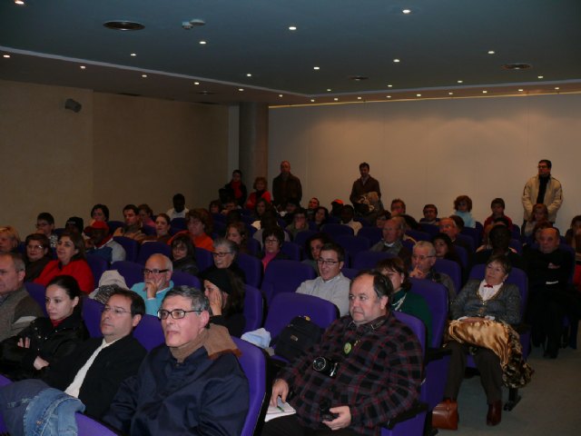 Caritas Interparroquial y el voluntario Emilio Vázquez, premiados en el I reconocimiento a la labor solidaria - 2, Foto 2
