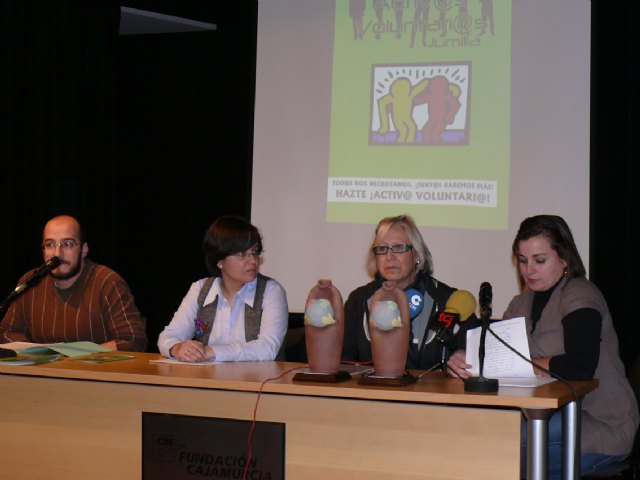 Caritas Interparroquial y el voluntario Emilio Vázquez, premiados en el I reconocimiento a la labor solidaria - 3, Foto 3