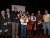 Caritas Interparroquial y el voluntario Emilio Vázquez, premiados en el I reconocimiento a la labor solidaria