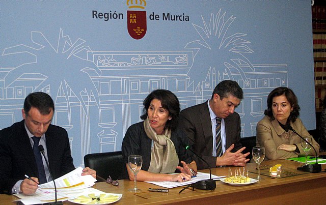 Inmaculada García: “En 2009 hemos planificado la economía regional con el rigor y la austeridad que exigía la crisis” - 2, Foto 2