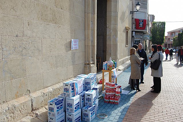 Los vecinos de Lorquí  se vuelcan con el “Maratón de recogida de leche” de Cáritas - 3, Foto 3