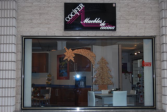 COCIFER consigue el primer premio del Concurso de Escaparatismo organizado por el Ayuntamiento, Foto 2