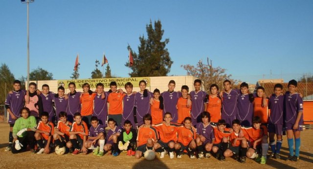 El Club de Fútbol Nueva Cartagena celebra con éxito la Navidad - 1, Foto 1