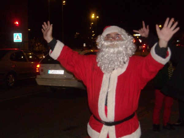 La federacin estudiantil CONFES celebra la Navidad felicitando las fiestas a los ancianos del asilo de las Hermanitas de los Pobres - 2