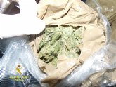 La Guardia Civil interviene un alijo de marihuana y resina de hachis tras detectar una infraccion de trafico