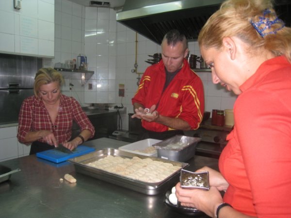 Finaliza la 1ª fase de los cursos de formación en empresas del Proyecto labor. Un paso hacia la empleabilidad que desarrolla el colectivo El Candil, Foto 1