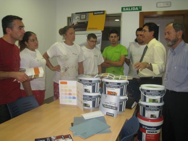 Finaliza la 1ª fase de los cursos de formación en empresas del Proyecto labor. Un paso hacia la empleabilidad que desarrolla el colectivo El Candil, Foto 2