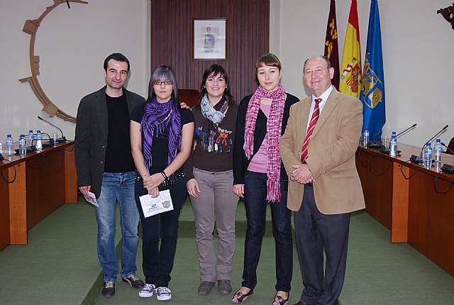 El jurado falla los premios de la II Maratn Fotogrfica para jvenes del municipio, Foto 1