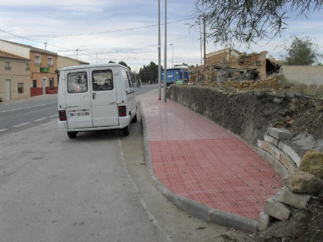 Inauguradas las obras realizadas en el entorno del Local Social y los juegos infantiles en la pedana de La Costera, Foto 2