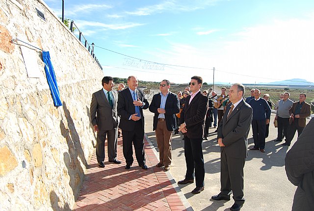 La ermita de Las Cañadas luce un nuevo atrio, Foto 1