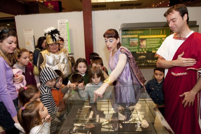 Medio centenar de niños disfruta con Divertiroma - 8