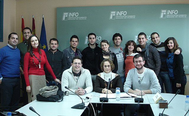 Doce becarios de Internacionalización iniciarán en enero labores de apoyo a las empresas en los mercados con mayores oportunidades - 1, Foto 1