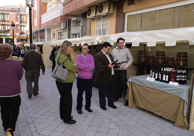 Puerto Lumbreras inaugura su Mercado Artesanal de Navidad - 1, Foto 1