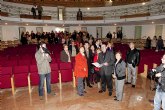 La alcaldesa visita el Teatro Apolo coincidiendo con el 103 cumpleaños del edificio desde su apertura