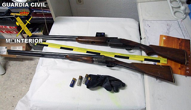 La Guardia Civil sorprende a dos personas con numerosos efectos procedentes de robos - 1, Foto 1