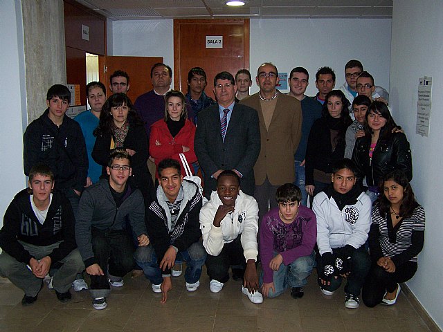 El alcalde de Águilas visita a los alumnos de los Programas de Cualificación Profesional Inicial - 2, Foto 2