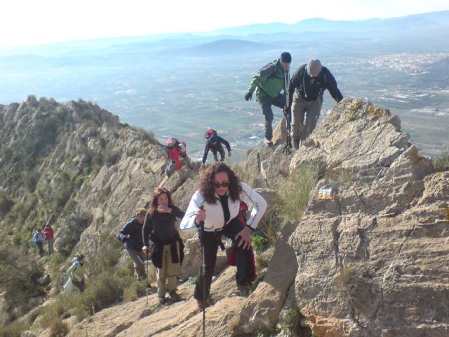 El Club Senderista de Totana realiz su primera salida del presente año ascendiendo hasta la cumbre de la Sierra de Callosa - 8
