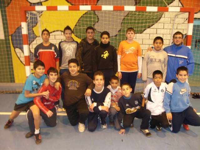 La concejalía de Deportes organizó la fase local de los deportes de equipo de Deporte Escolar, Foto 3