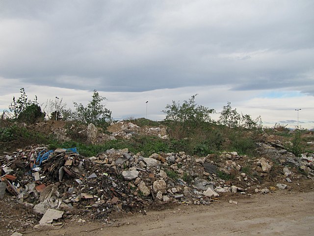 Herguedas denuncia la existencia de una escombrera ilegal en La Alberca - 1, Foto 1