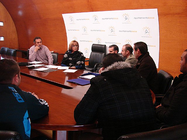 El Ayuntamiento de Lorca invertirá otros 6,5 millones de euros en empleo y formación para los parados en 2010 - 1, Foto 1