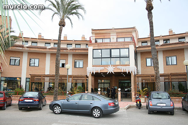 Los ms de 90 usuarios de la Residencia “La Pursima” reciben la visita del consejero de Poltica Social - 1