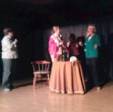 Entre Mujeres, en el Saln de Actos de la Escuela Municipal de Teatro
