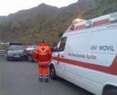 La Ambulancia de Soporte Vital Bsico de Cruz Roja de guilas asiste un accidente de trfico en el lmite de las provincias de Murcia y Almera