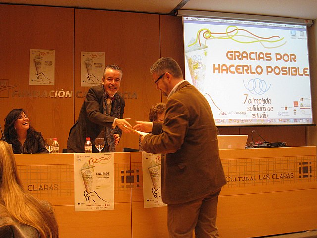 Un total de 18 centros murcianos participaron en la VII Olimpiada Solidaria de Estudio 2009, Foto 1