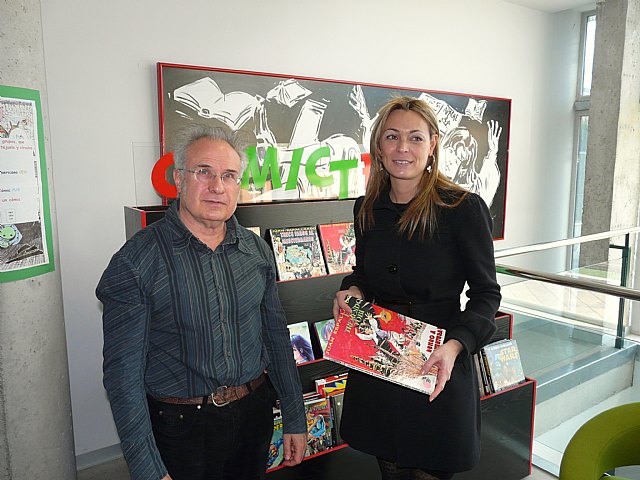 La Biblioteca Salvador García Aguilar de Molina de Segura pone en marcha los nuevos servicios de Comicteca para adultos y prensa digital - 1, Foto 1