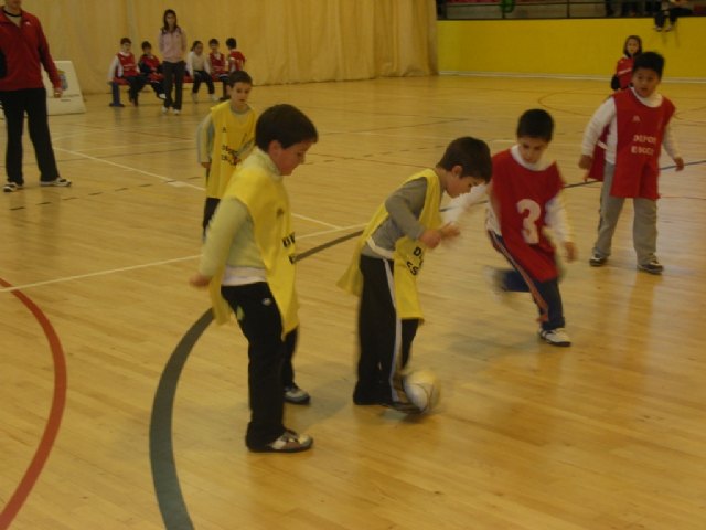 La concejalía de Deportes organiza una jornada de multideporte prebenjamin, enmarcada en el programa de Deporte Escolar, Foto 1