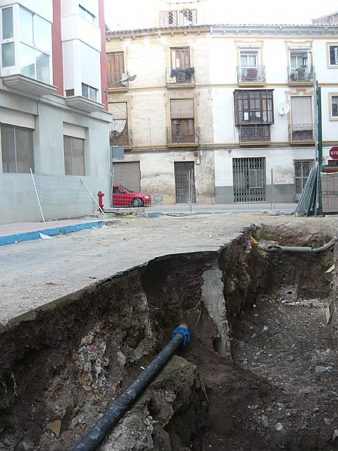 El PSOE exige la terminación de las obras de la C/ Santa Rosa, que lleva abierta medio año - 1, Foto 1