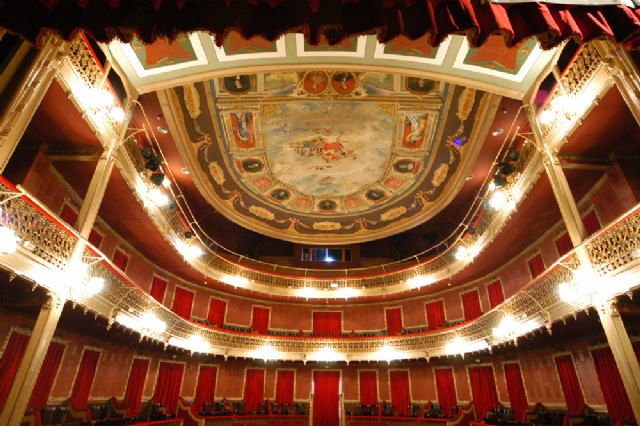 La concejal de Cultura pide a la Consejería el mismo trato para la concesión del 25% de financiación para cubierta del Teatro Vico - 1, Foto 1