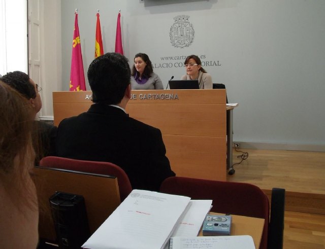 La madre es el modelo a seguir para el desarrollo profesional de los jóvenes - 1, Foto 1