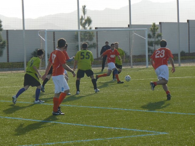 The "Pea Madridista The Tenth" rises to the top of amateur football league "Play Fair", Foto 2