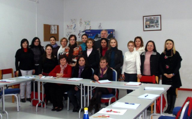 Comienza el curso de ‘Atención y cuidado a personas dependientes’ - 1, Foto 1