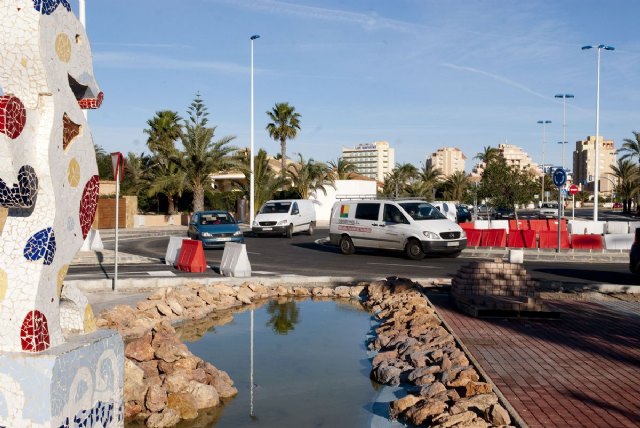La rotonda de la Ribera Sur de La Manga, prácticamente terminada - 2, Foto 2