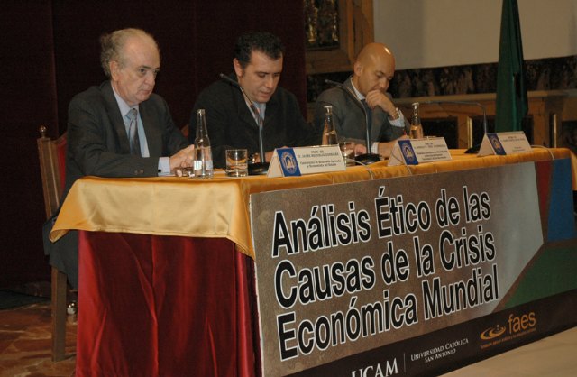 Jaime Requeijo:“La crisis nace de la ambición y falta de ética de bancos e instituciones financieras” - 1, Foto 1