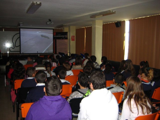 El colegio San Félix visita el circuito de velocidad con el programa ADE - 2, Foto 2