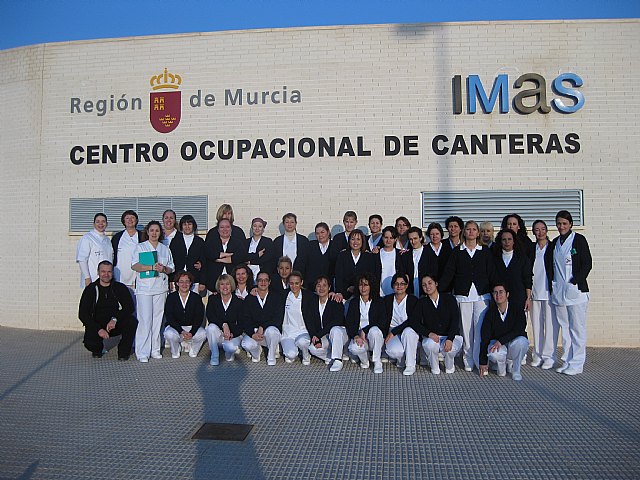 Las alumnas del Taller de Empleo Atención a la Dependencia inician su práctica laboral - 1, Foto 1