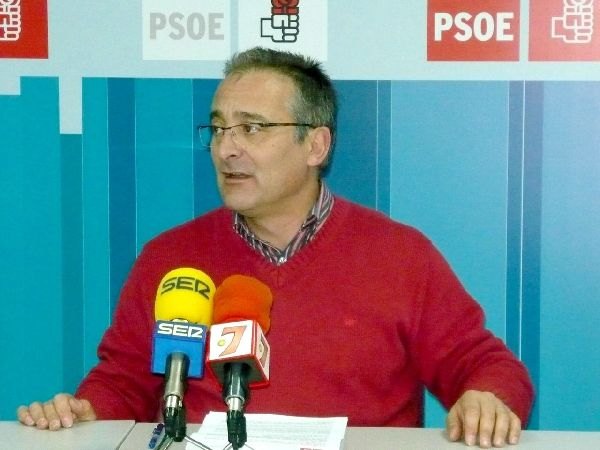 El PSOE exige el arreglo inmediato del colegio de Villaespesa - 1, Foto 1